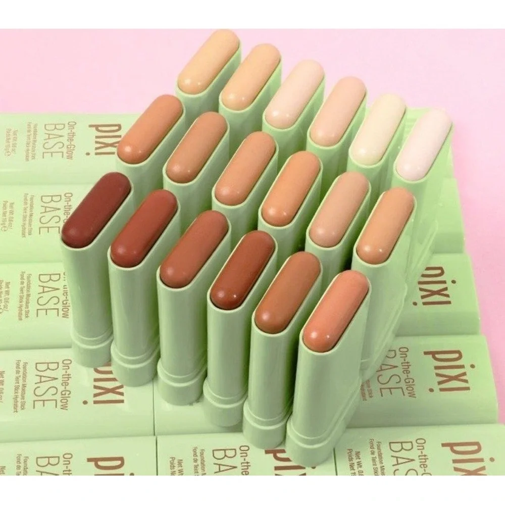 Pixi By Petra On The Glow BASE Foundation Moisture Stick, MOCHA (0.6oz / 19g)
